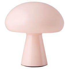 Gubi Obello Tischleuchte aus gefärbtem Glas, puderrosa von Bill Curry