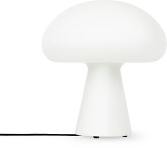 Gubi Obello Tischleuchte aus mattiertem Glas von Bill Curry