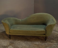 Divano Gubi Olsen Grand Piano in velluto verde