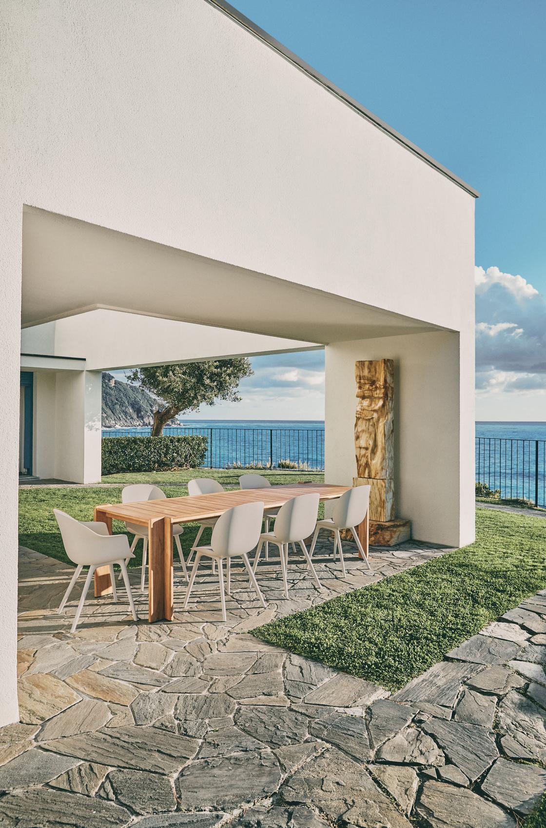 GUBI Table de salle à manger Atmosfera pour l'extérieur 281 x 105 cm Neuf - En vente à New York, NY