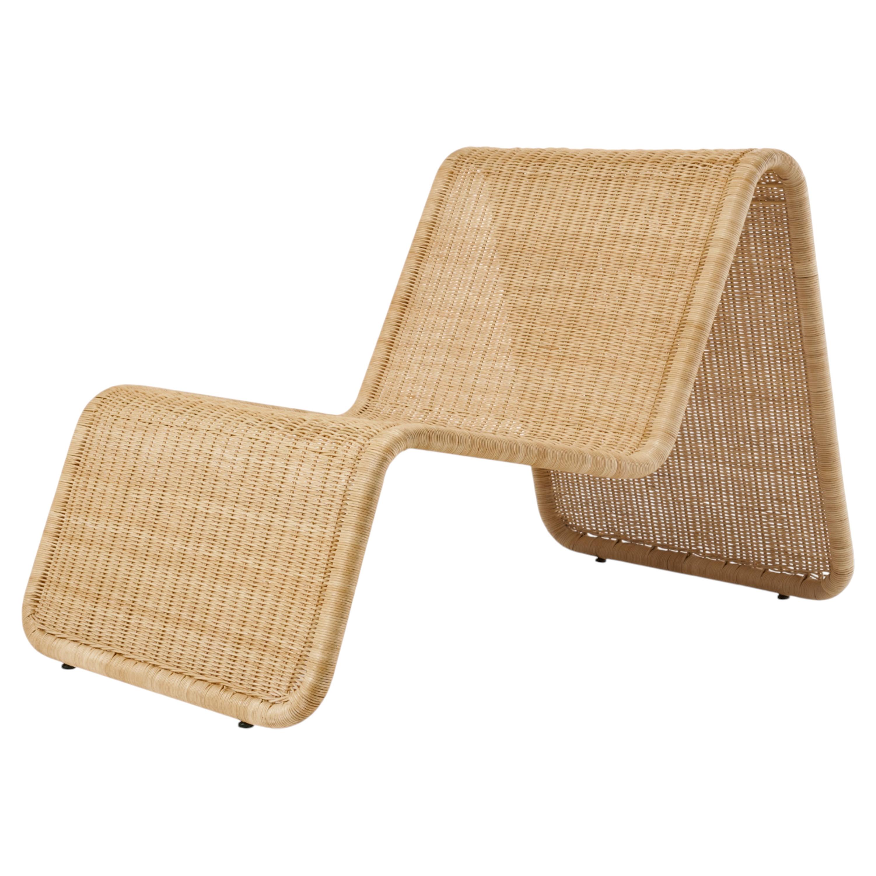 Chaise longue Gubi P3 en rotin par Tito Agnoli en vente