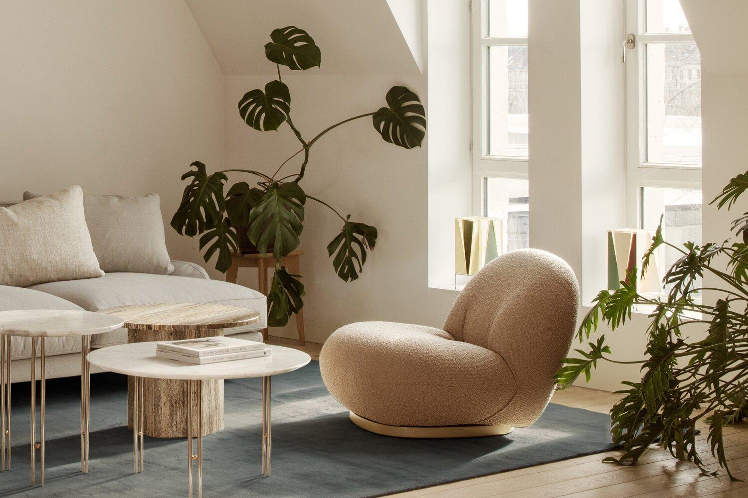 Textile Fauteuil de salon Gubi Pacha conçu par Pierre Paulin en vente