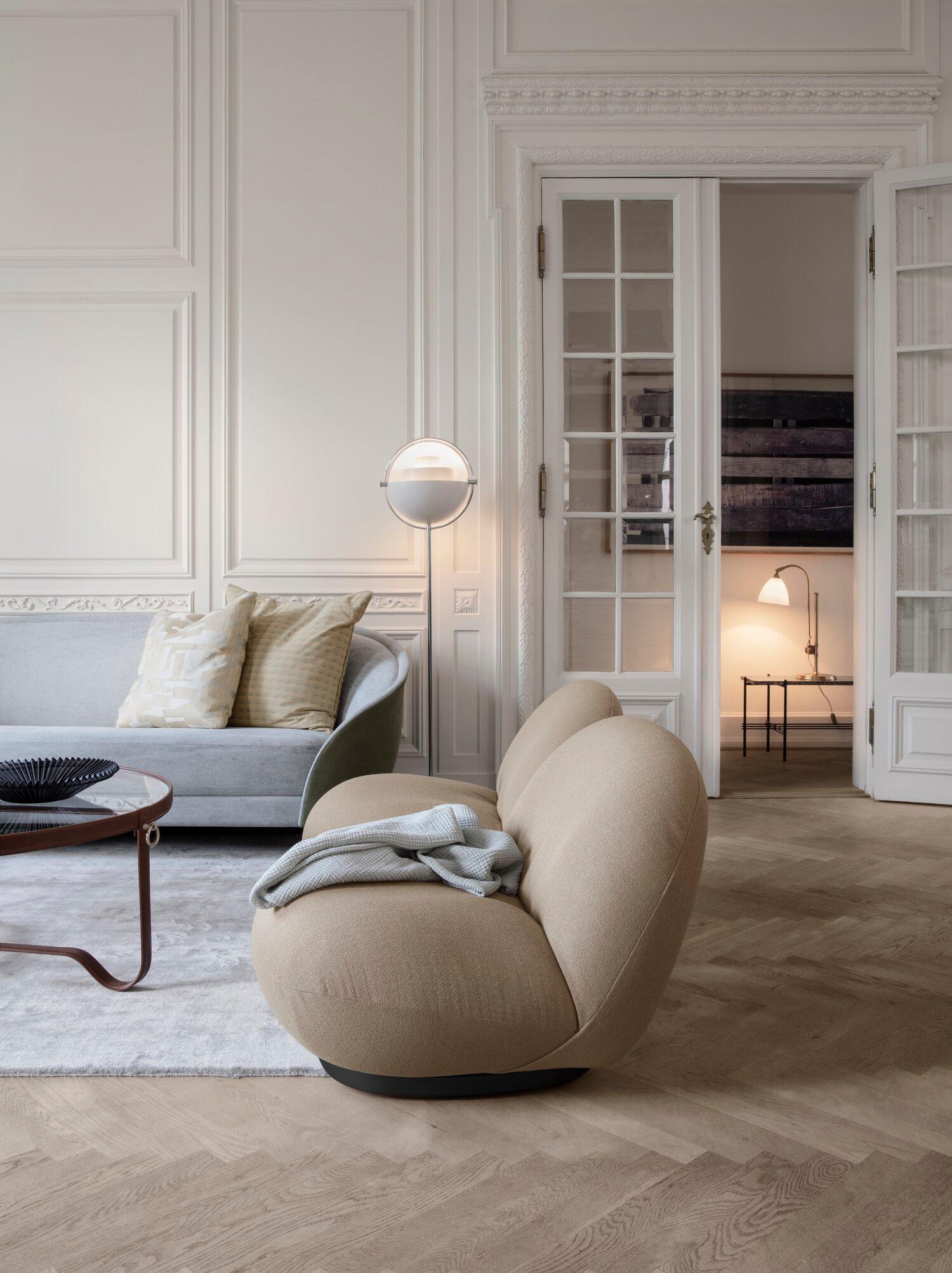 Silla giratoria Gubi Pacha Lounge Diseñada por Pierre Paulin Textil en venta