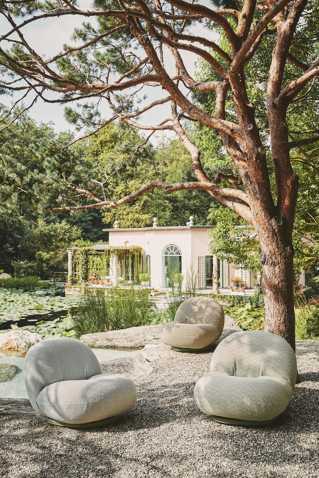 Fauteuil d'extérieur Pacha Libera 02 à base pivotante gris mousse de Pierre Paulin en vente 8