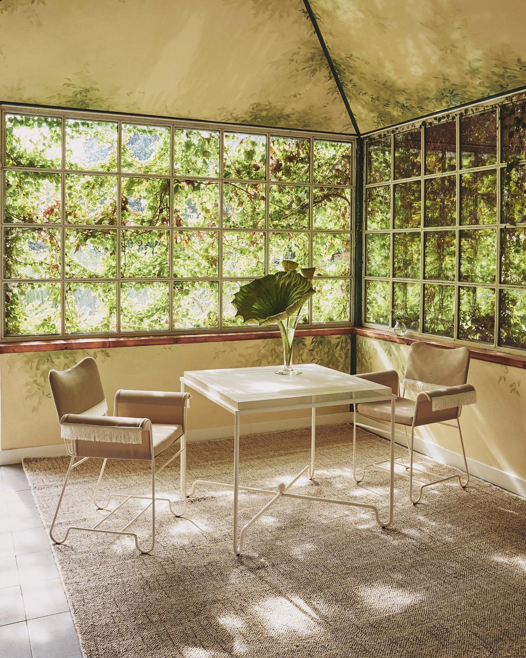 Gubi Tropique Esszimmerstuhl für den Außenbereich entworfen von Mathieu Mategot im Angebot 8