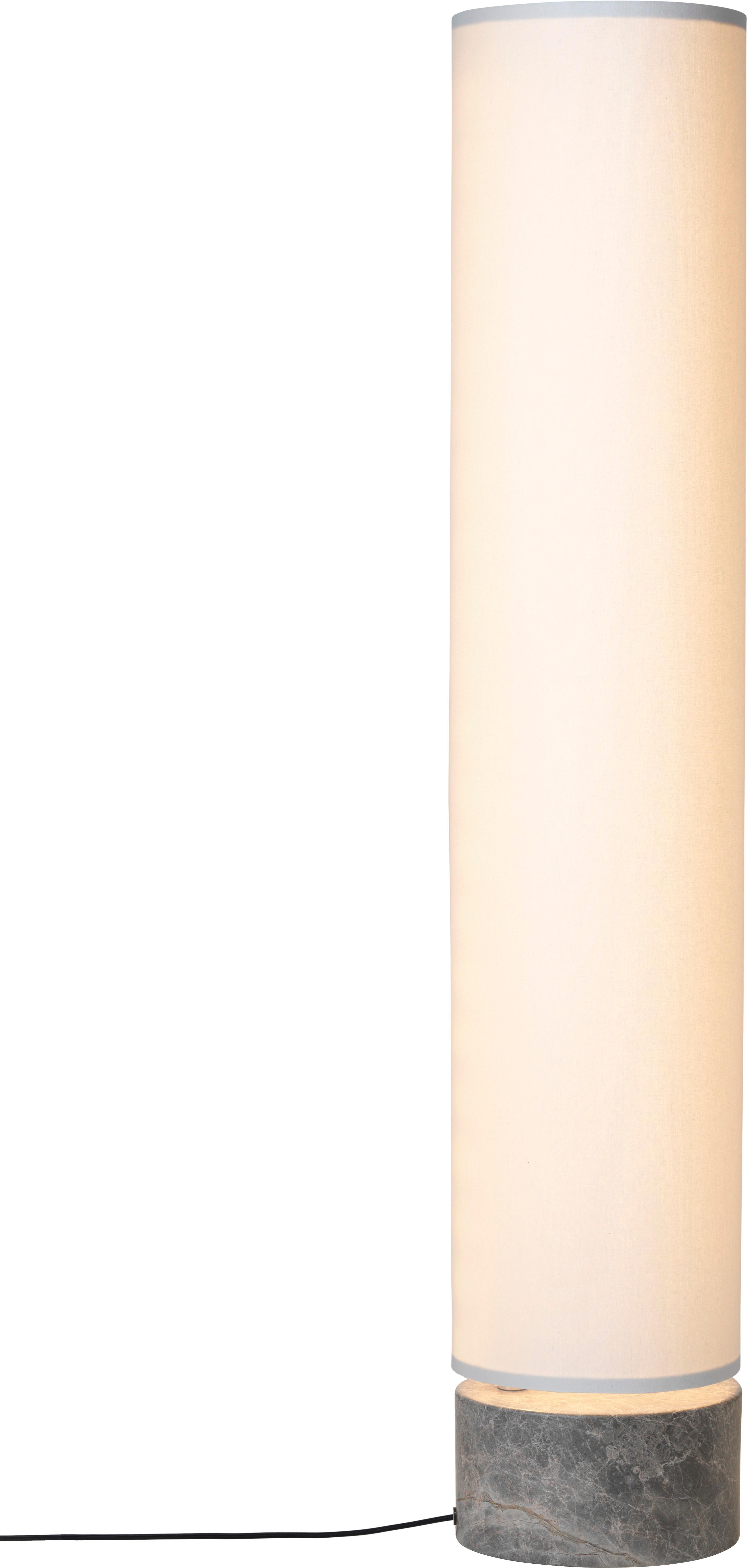 La Colección Unbound satisface la ambición de Space Copenhagen de crear una linterna práctica pero poética, con un carácter escultórico distintivo. La base de mármol gris en forma de lágrima de la serie actúa como un ancla, encarnando la quietud y