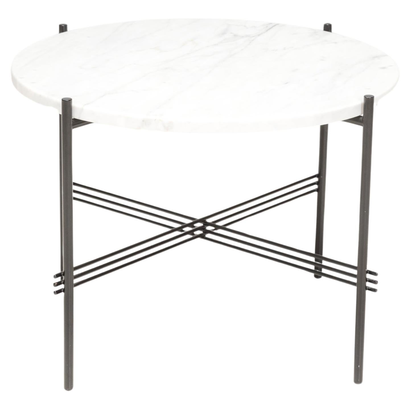 Gubi Table basse TS en marbre blanc en vente