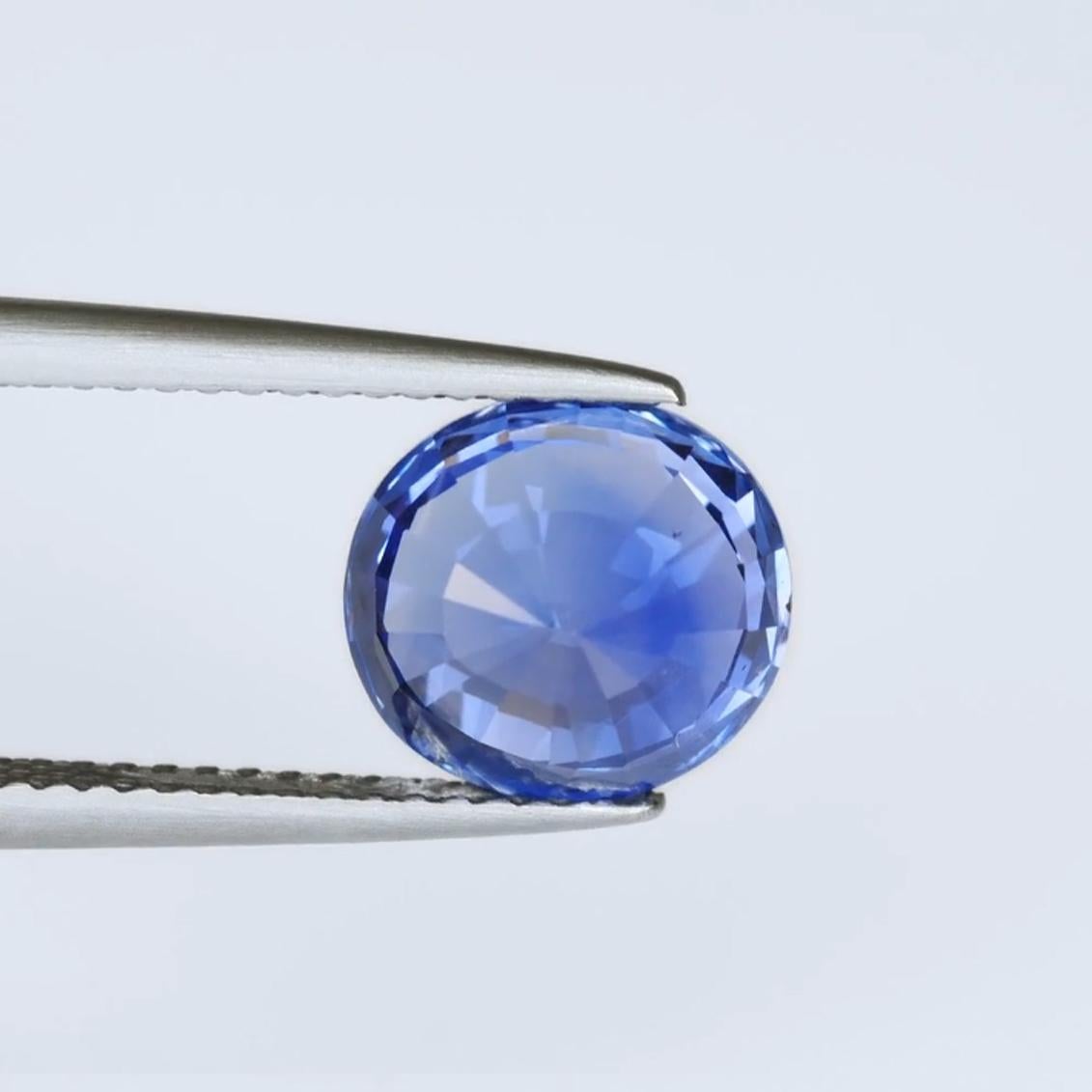 Oval Cut Gublin and GRS Certified 4.17ct Srilankan Blue Sapphire Natural Gemstone For Sale