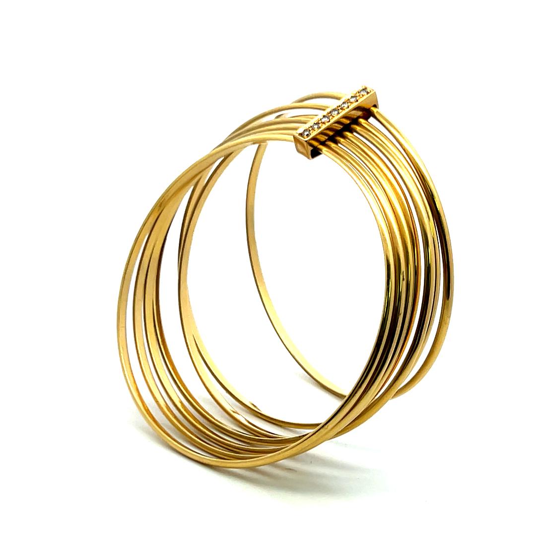 Gucci - Bracelet en or jaune 18 carats avec diamants ronds et brillants de 0,35 carat en vente 5