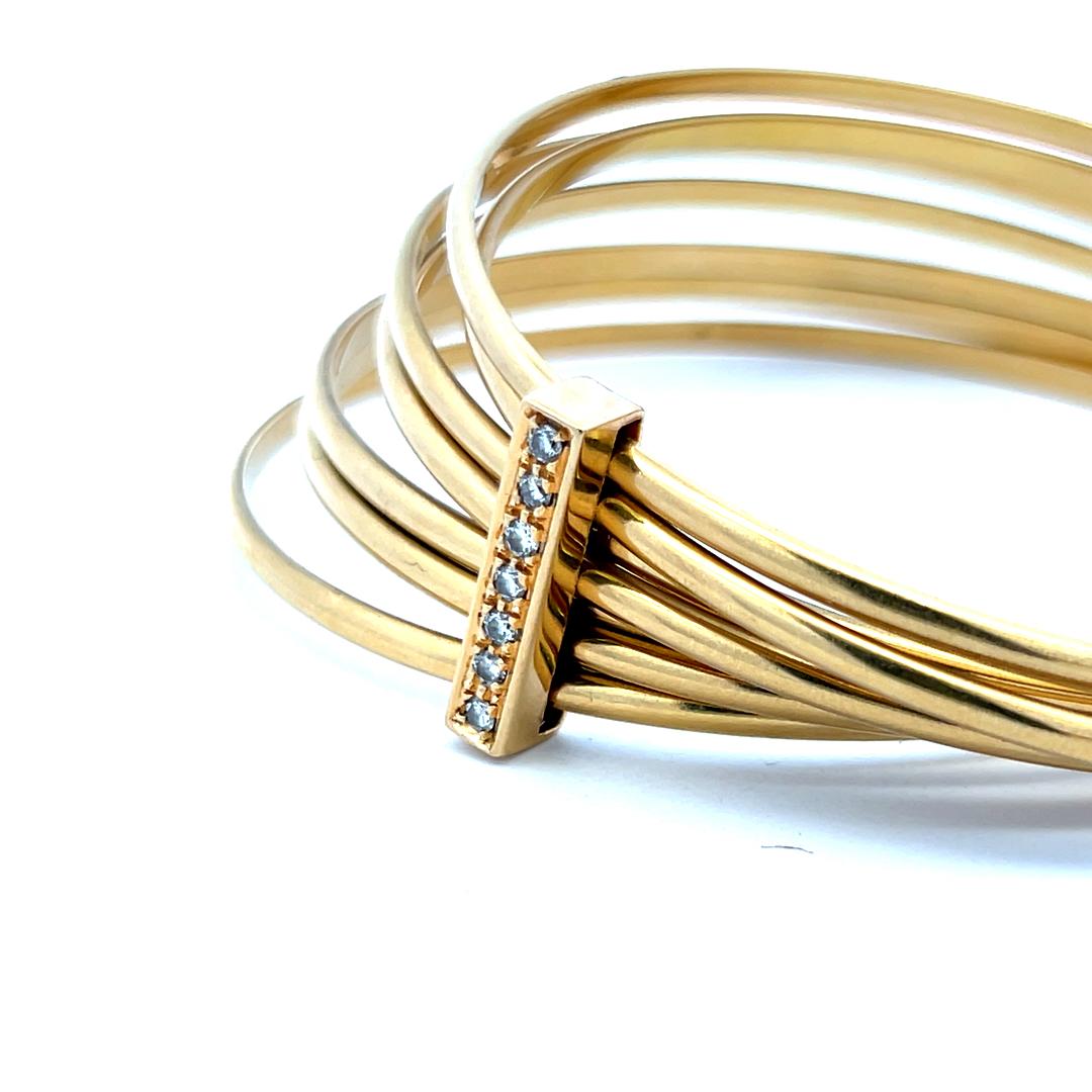 Gucci - Bracelet en or jaune 18 carats avec diamants ronds et brillants de 0,35 carat en vente 1
