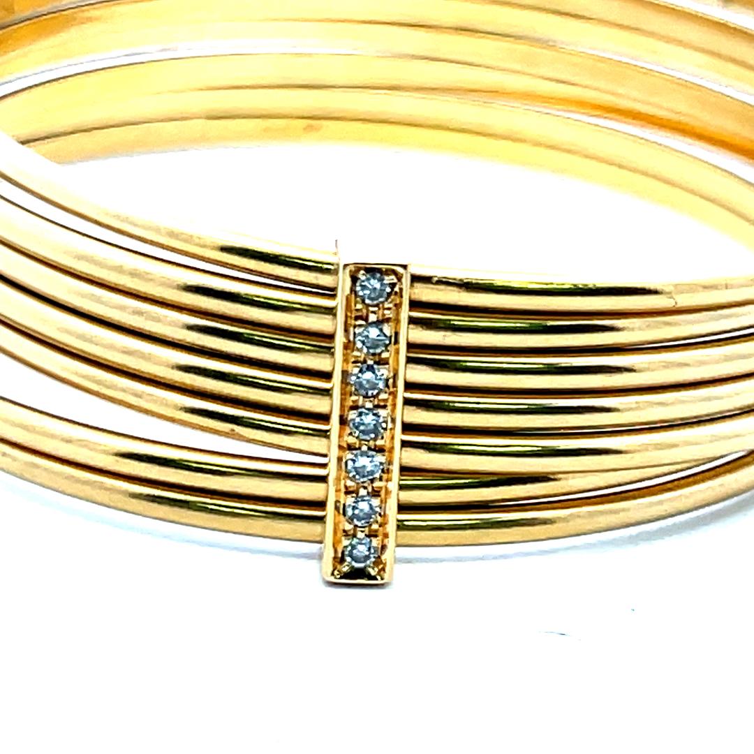 Gucci - Bracelet en or jaune 18 carats avec diamants ronds et brillants de 0,35 carat en vente 4