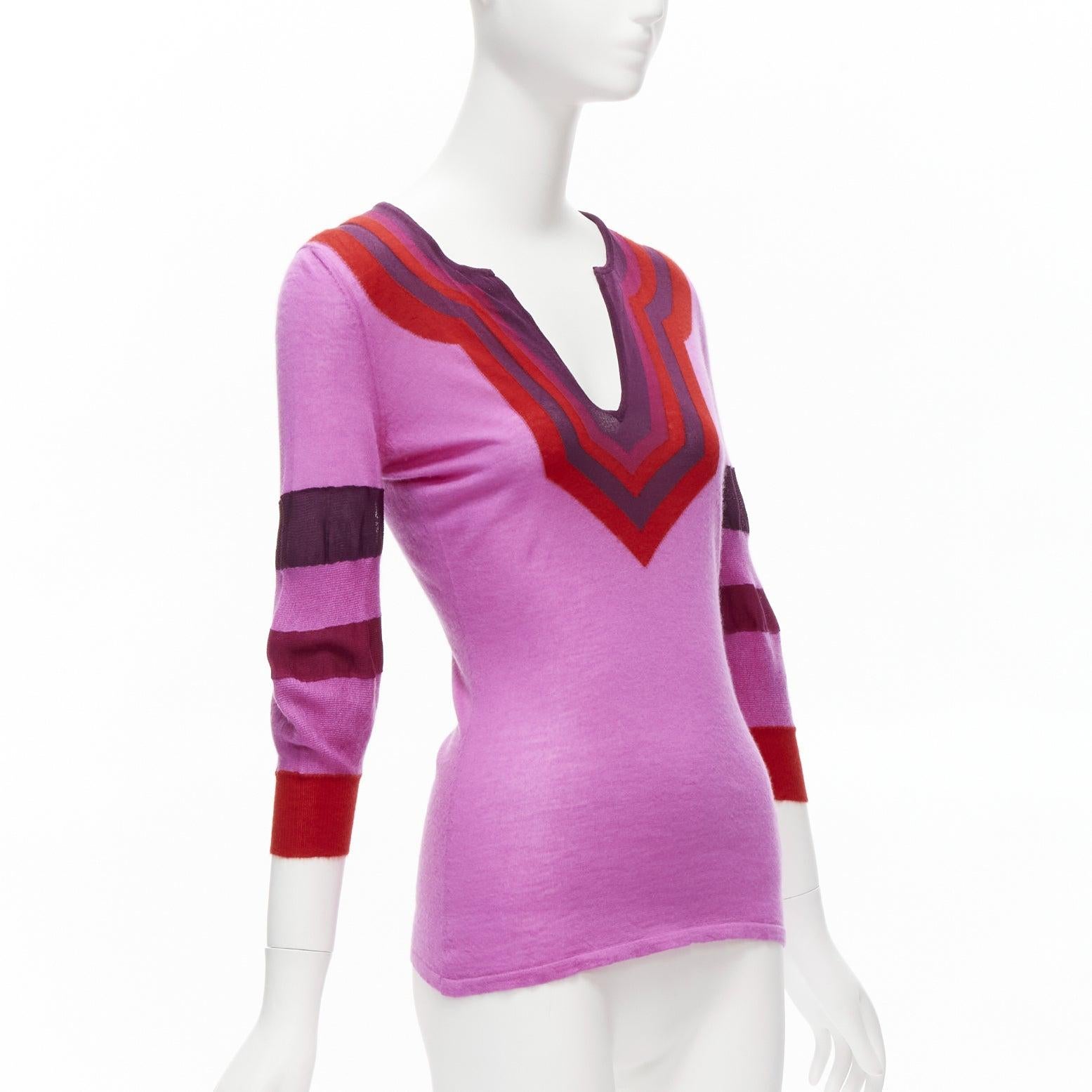 GUCCI 100% cashmere purple red color blocked V neck cropped sleeve knitted top I In Fair Condition In Hong Kong, NT