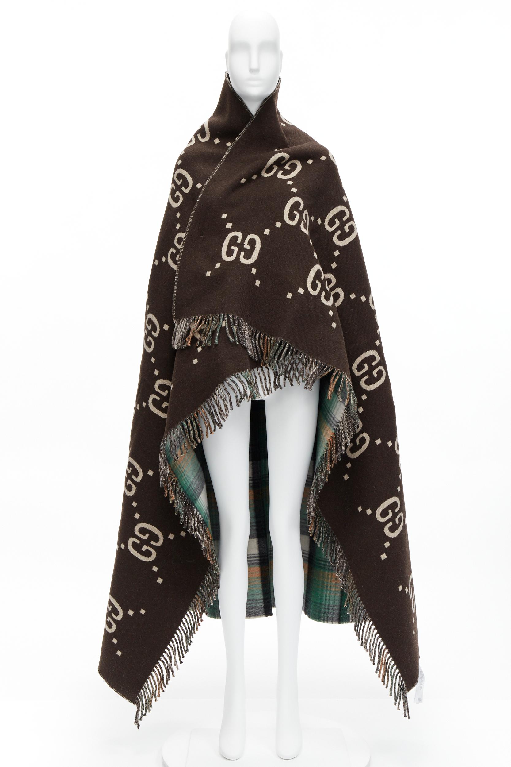 GUCCI 100% wool green red plaid tartan brown GG monogram blanket scarf For Sale 5