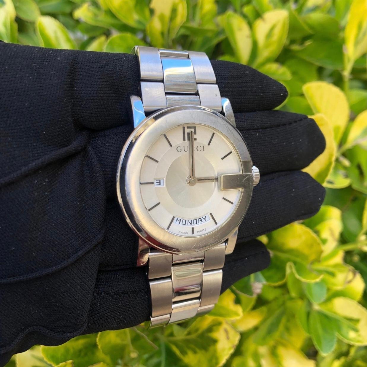 gucci watch white face