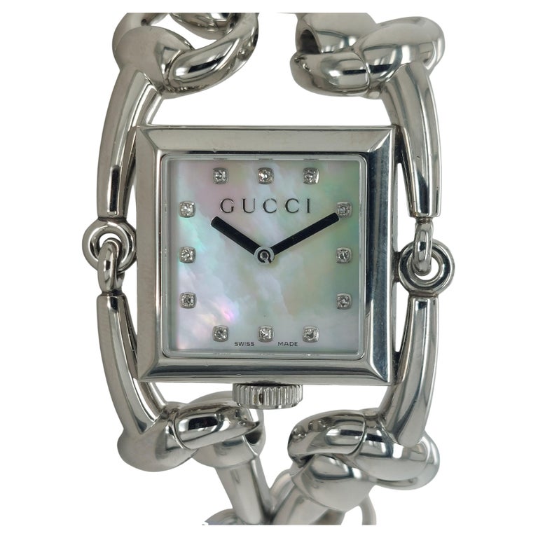 Gucci 116.3 Signoria Horsebit Watch with MOP Dial, Quartz with Box and  Papers at 1stDibs | gucci horsebit watch silver, gucci signoria watch, gucci  shipping box