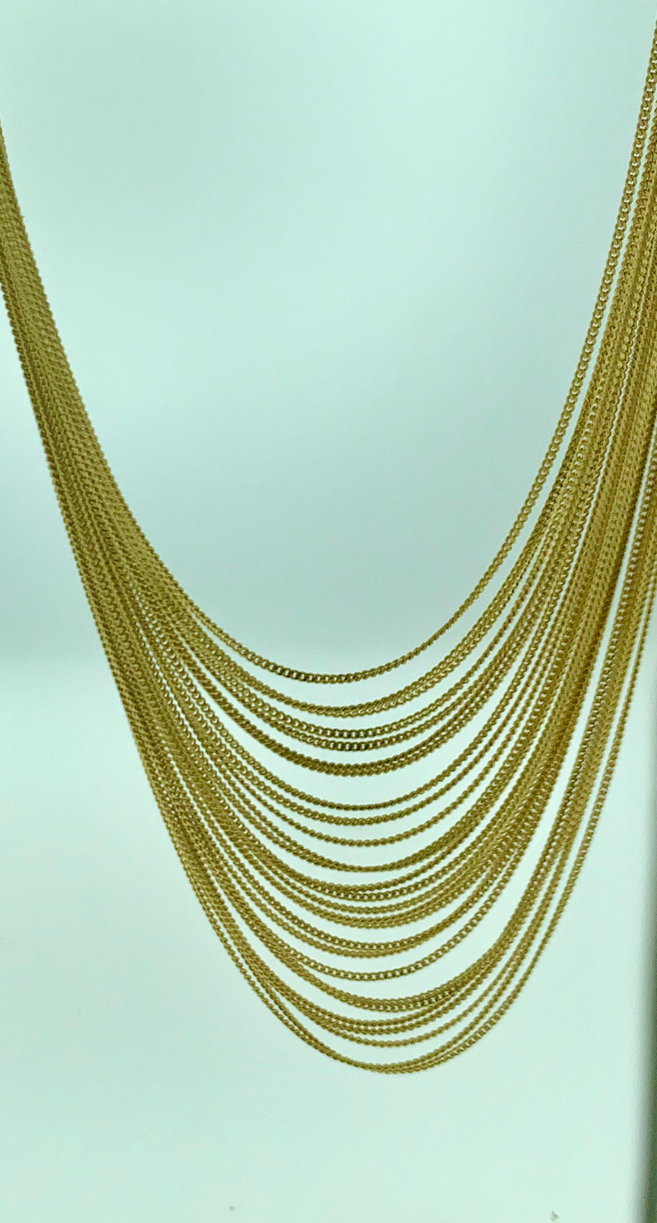 Gucci 18 Karat Gold Mehrstrangige lange Lariat-Halskette mit Diamantverschluss, antik im Angebot 10