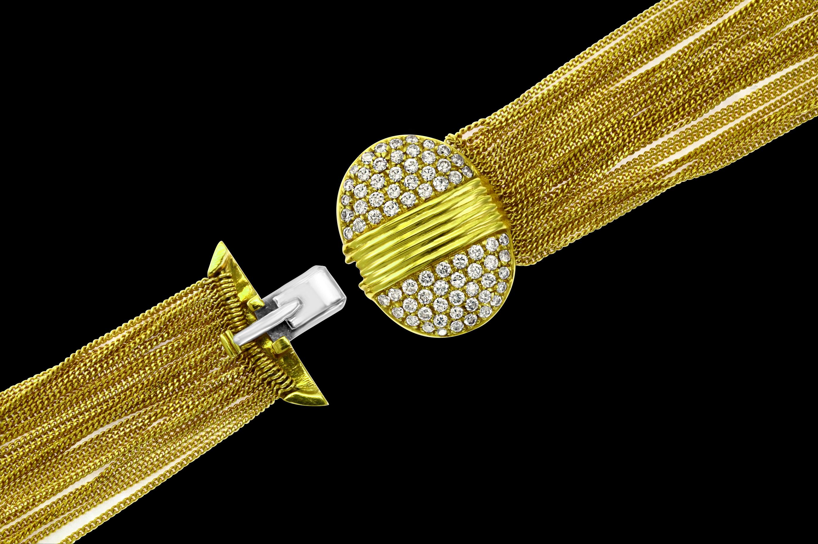 Gucci 18 Karat Gold Mehrstrangige lange Lariat-Halskette mit Diamantverschluss, antik im Angebot 1