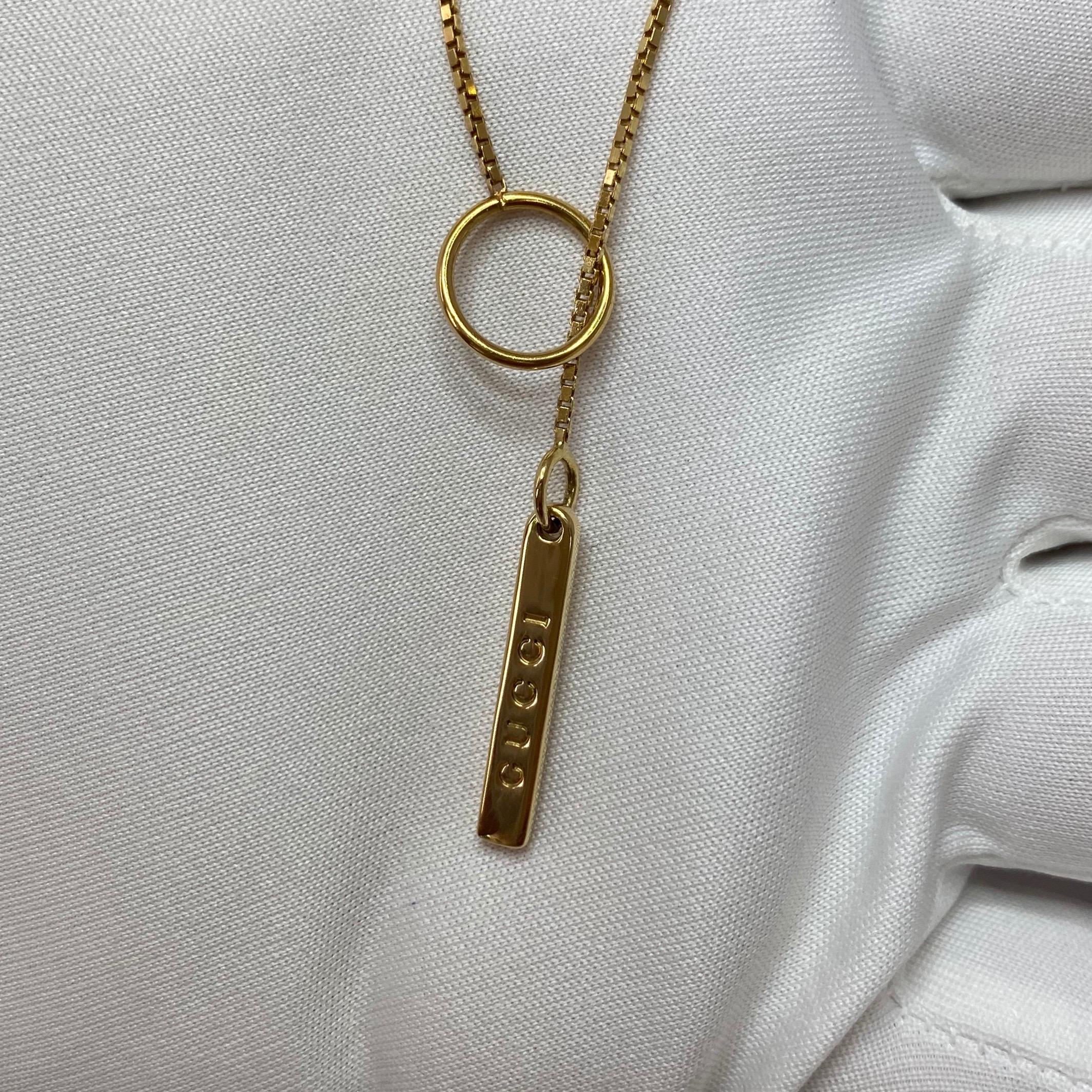 Gucci 18 Karat Yellow Gold Bar Lariat Pendant Necklace with Original Gucci Box In Excellent Condition In Birmingham, GB