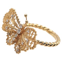 Gucci 18 Karat Yellow Gold Diamond Filigree Butterfly Bow Ring