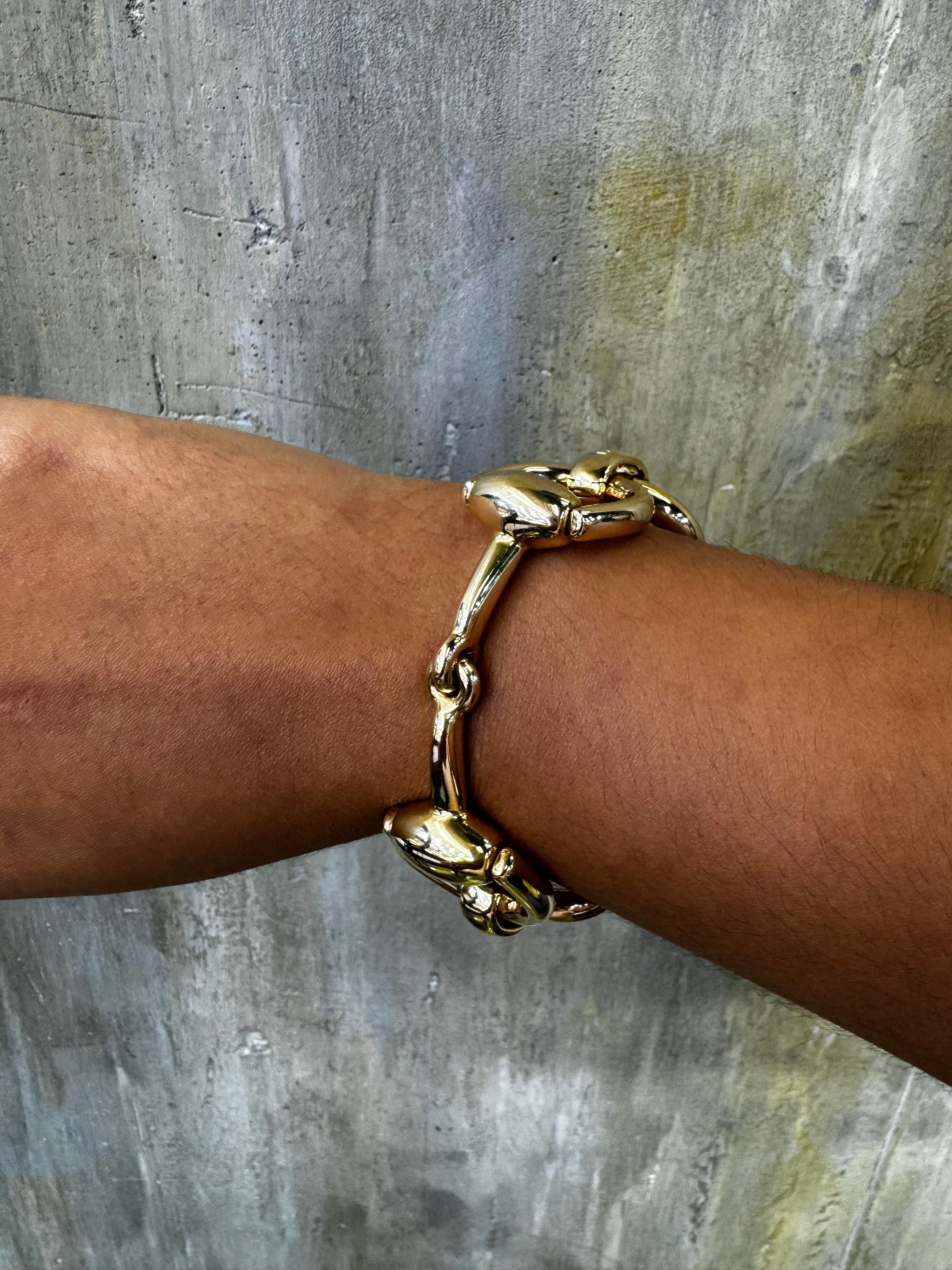 Contemporary Gucci 18 Karat Yellow Gold Horsebit Vintage Link Bracelet 65.2 grams