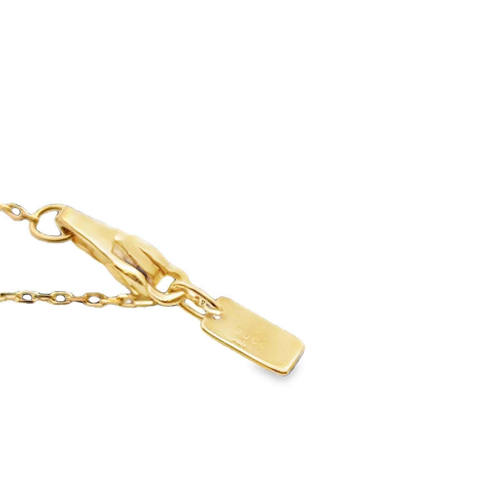 Gucci 18 Karat Yellow Gold Icon Twirl Logo Pendant Necklace Adjustable For Sale 1