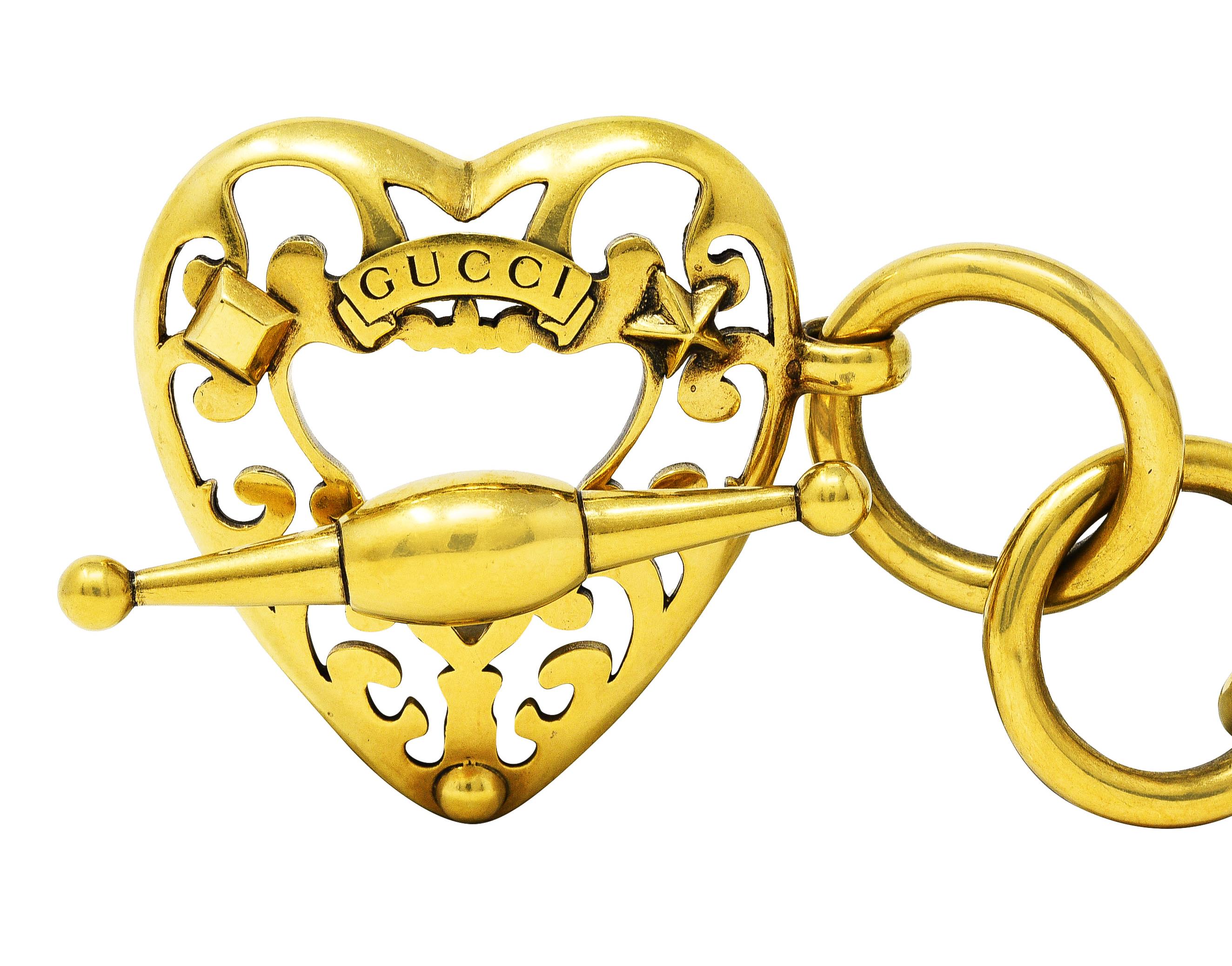 Contemporary Gucci 18 Karat Yellow Gold Oversized Vintage Heart Toggle Bracelet