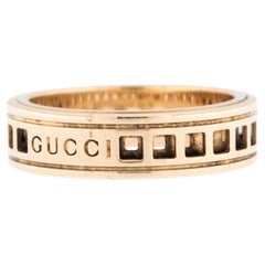 Gucci 18 karat Yellow Gold Scroll Band Ring