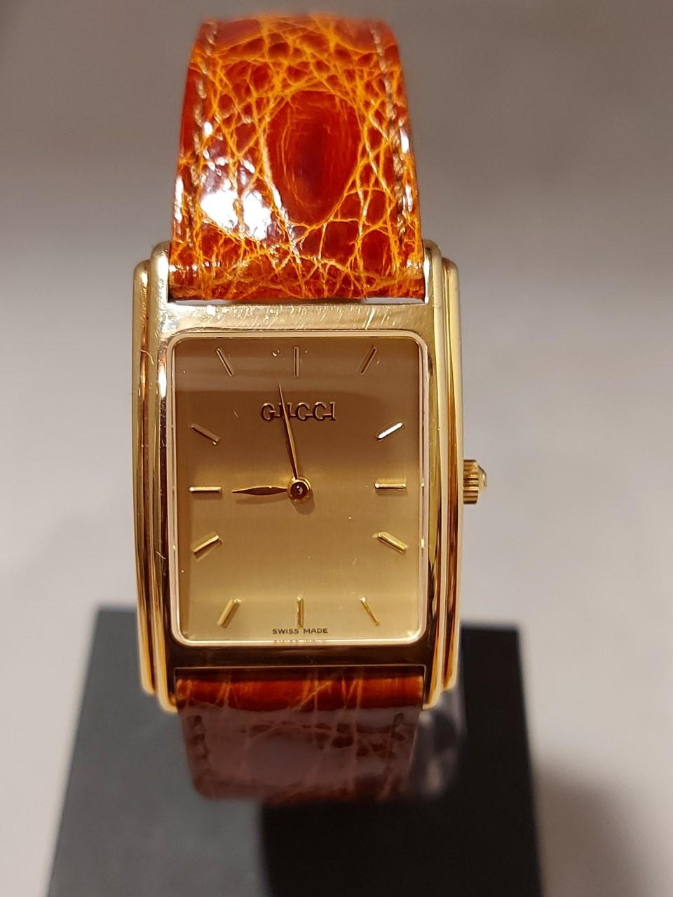 Gucci 18ct Gold Watch 2