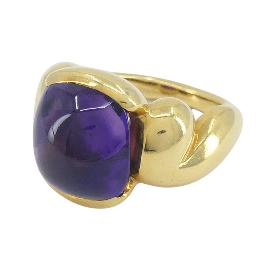 Gucci Bague en or 18k avec améthyste 6.5 Bon état - En vente à Beverly Hills, CA