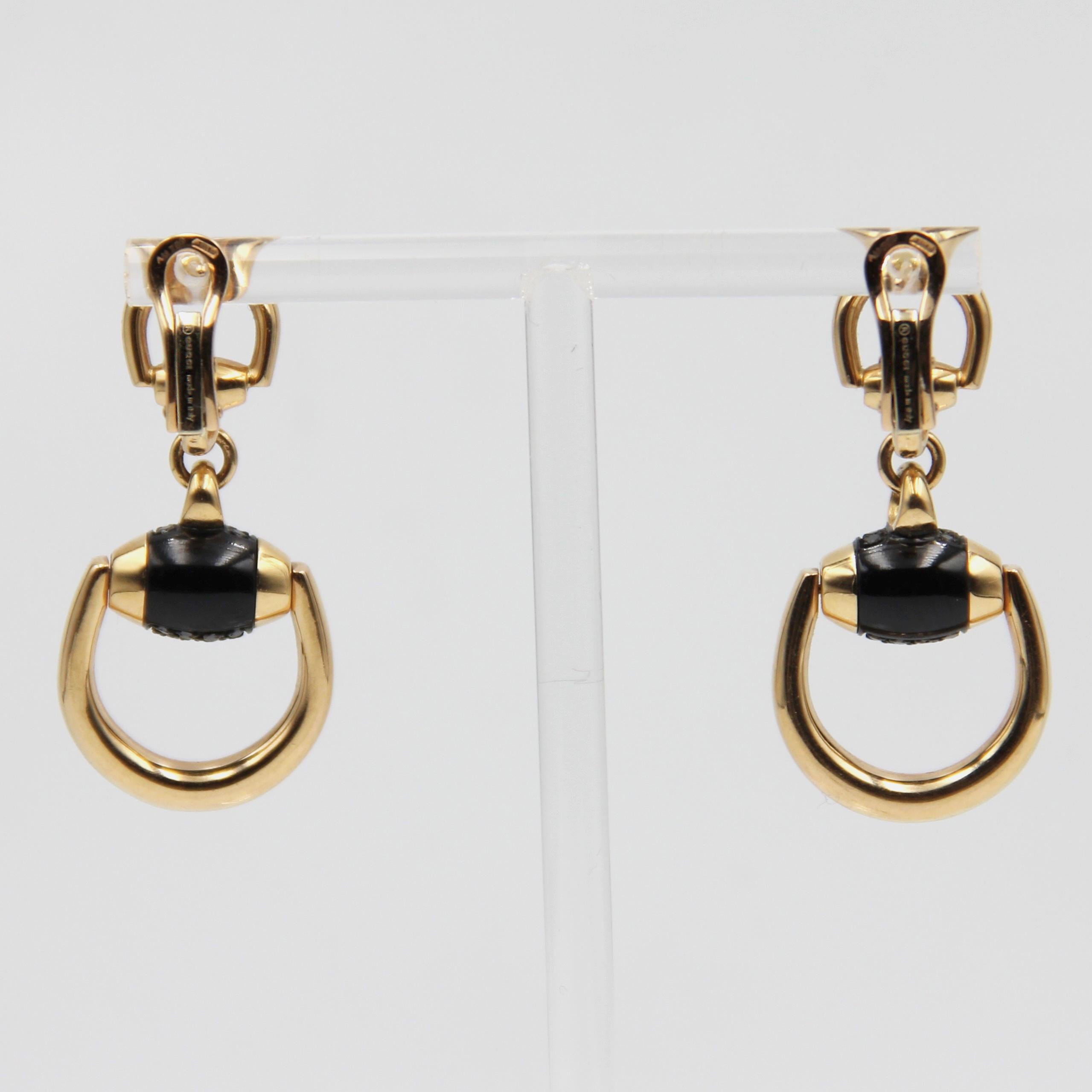 Horsebit-Ohrringe von Gucci aus 18 Karat Gold mit schwarzen Diamanten Damen im Angebot