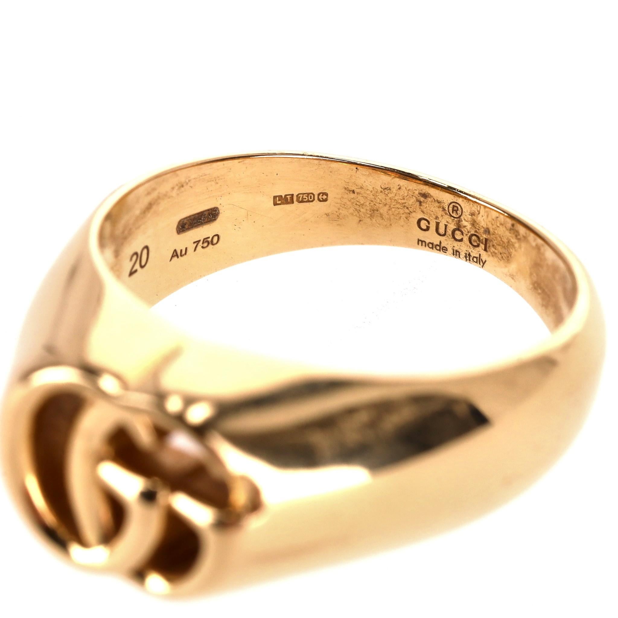 Gucci 18k Gold 'GG' Logo Running Chevalie Statement Ring For Sale 4