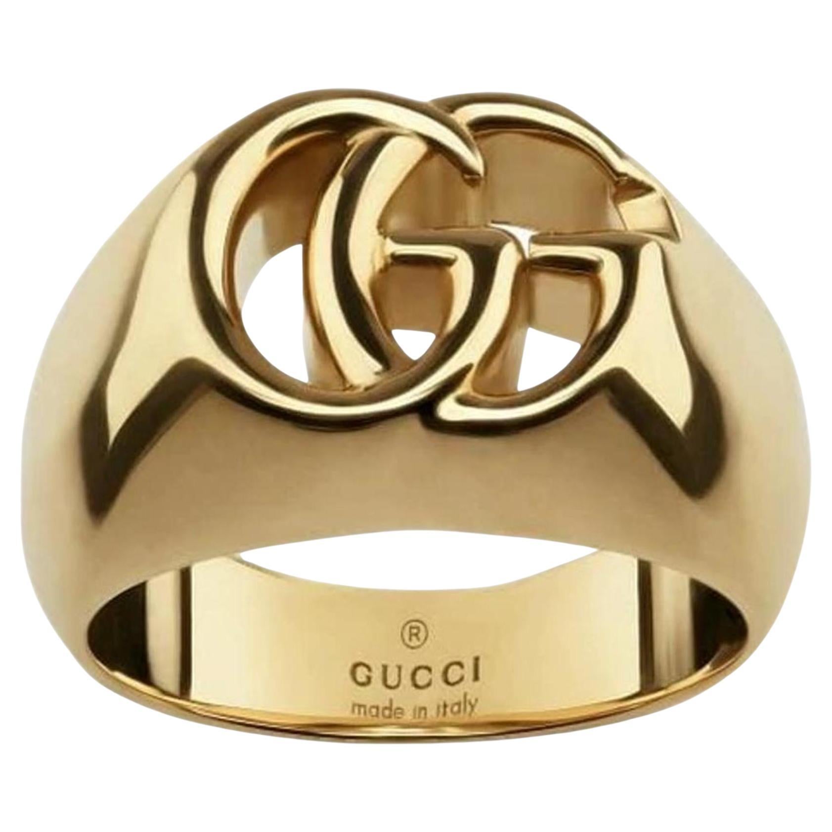 Gucci 18k Gold 'GG' Logo Running Chevalie Statement Ring For Sale