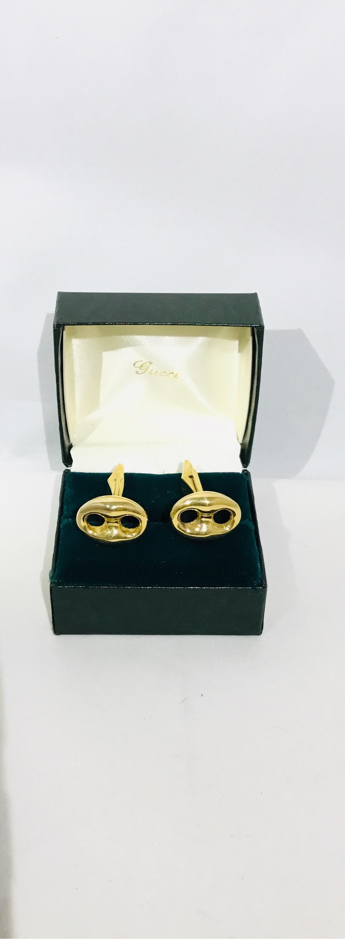 Gucci cufflinks featured in 18 k gold and with a Horsebit design. Cuff Links measure 1 cm x 2cm wide. Weight 8.66 grams. 

Original Box Included.