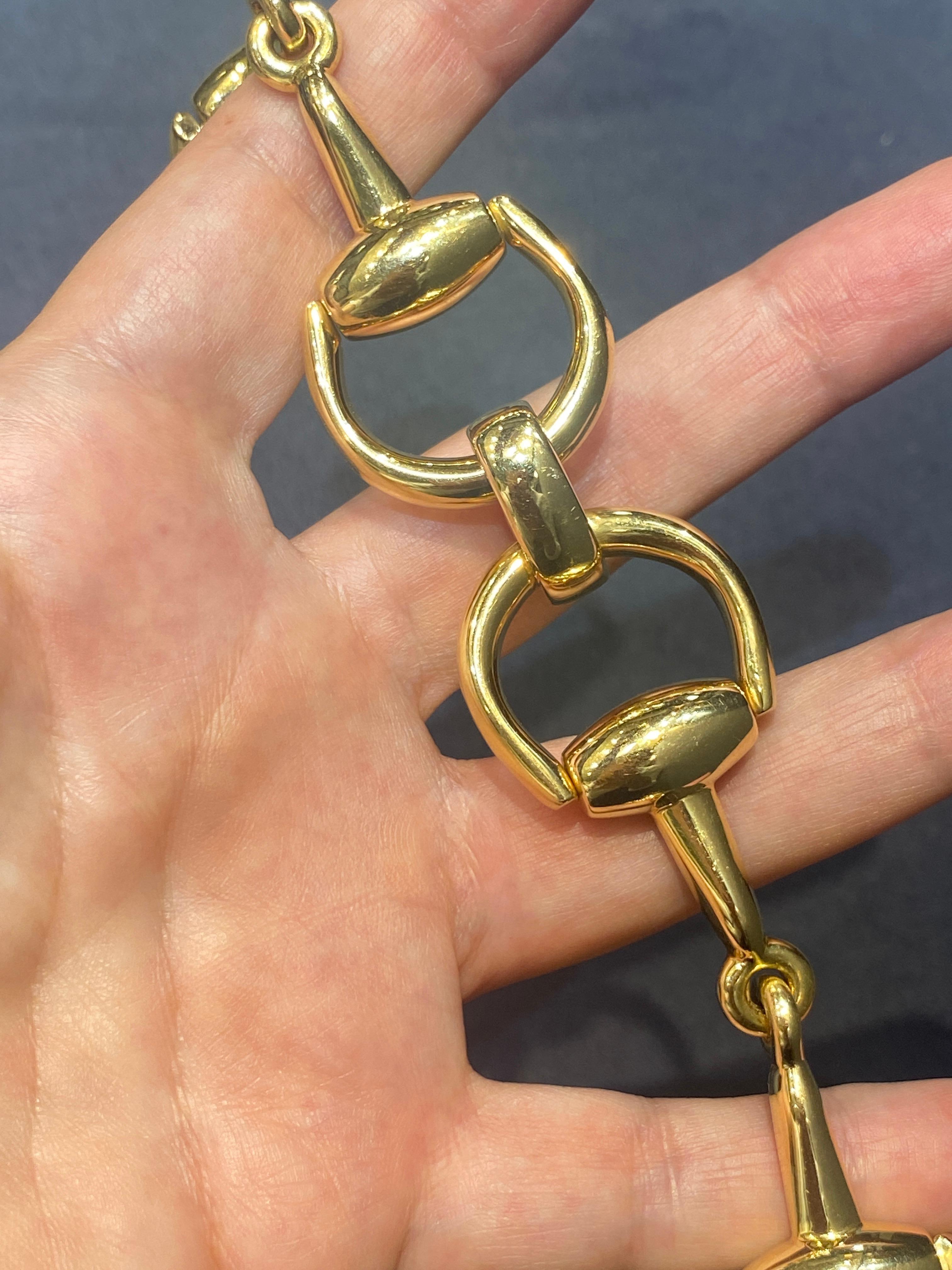 Gucci Steigbügel-Gliederarmband aus 18k Gold im Zustand „Gut“ in London, GB