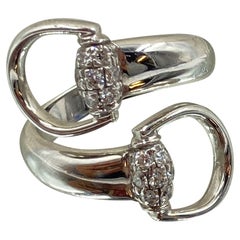 Gucci Mode-Ring, 18 Karat Weißgold .28 Karat runder Diamant