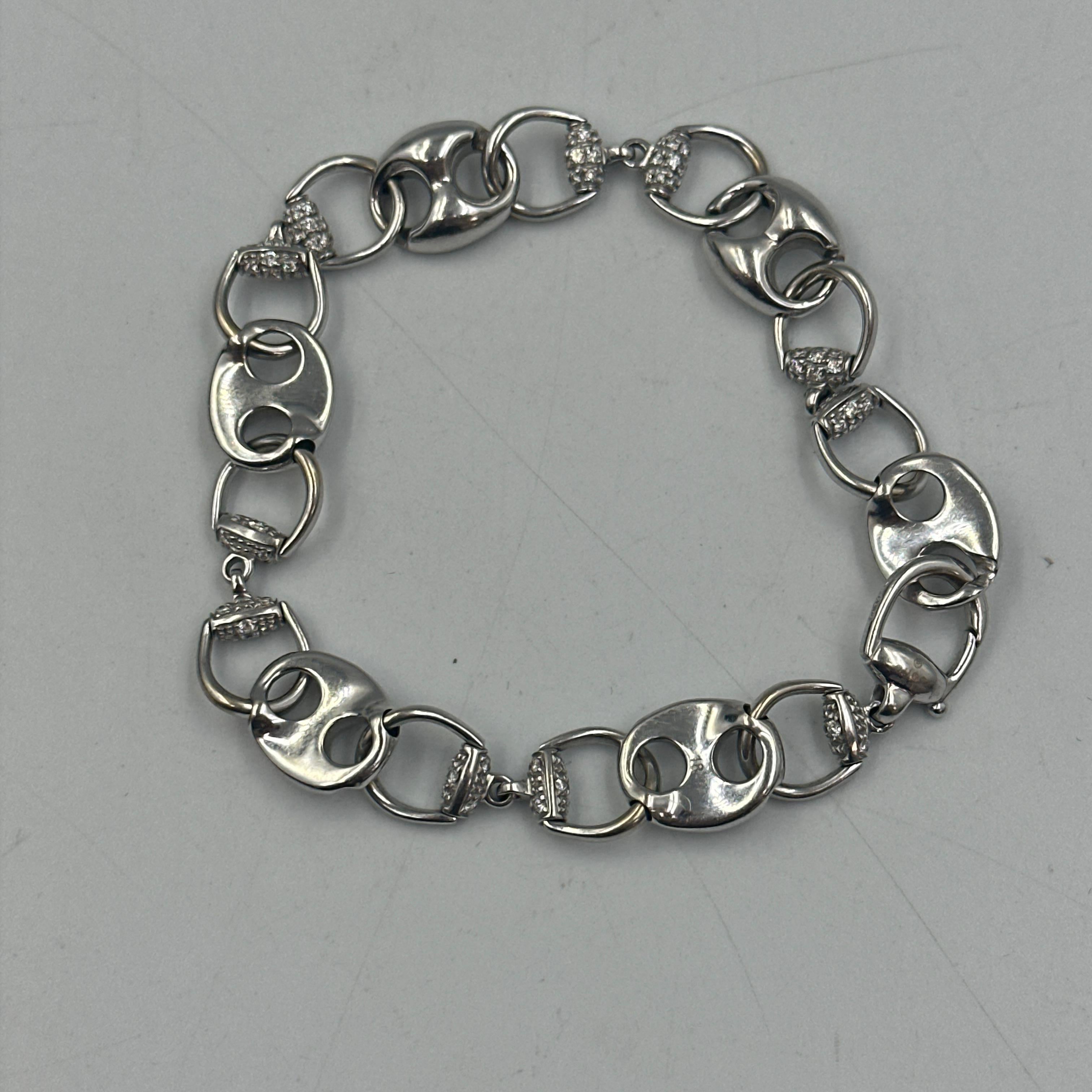 Gucci Bracelet mors de cheval en or blanc 18k et diamants avec boîte d'origine en vente 1