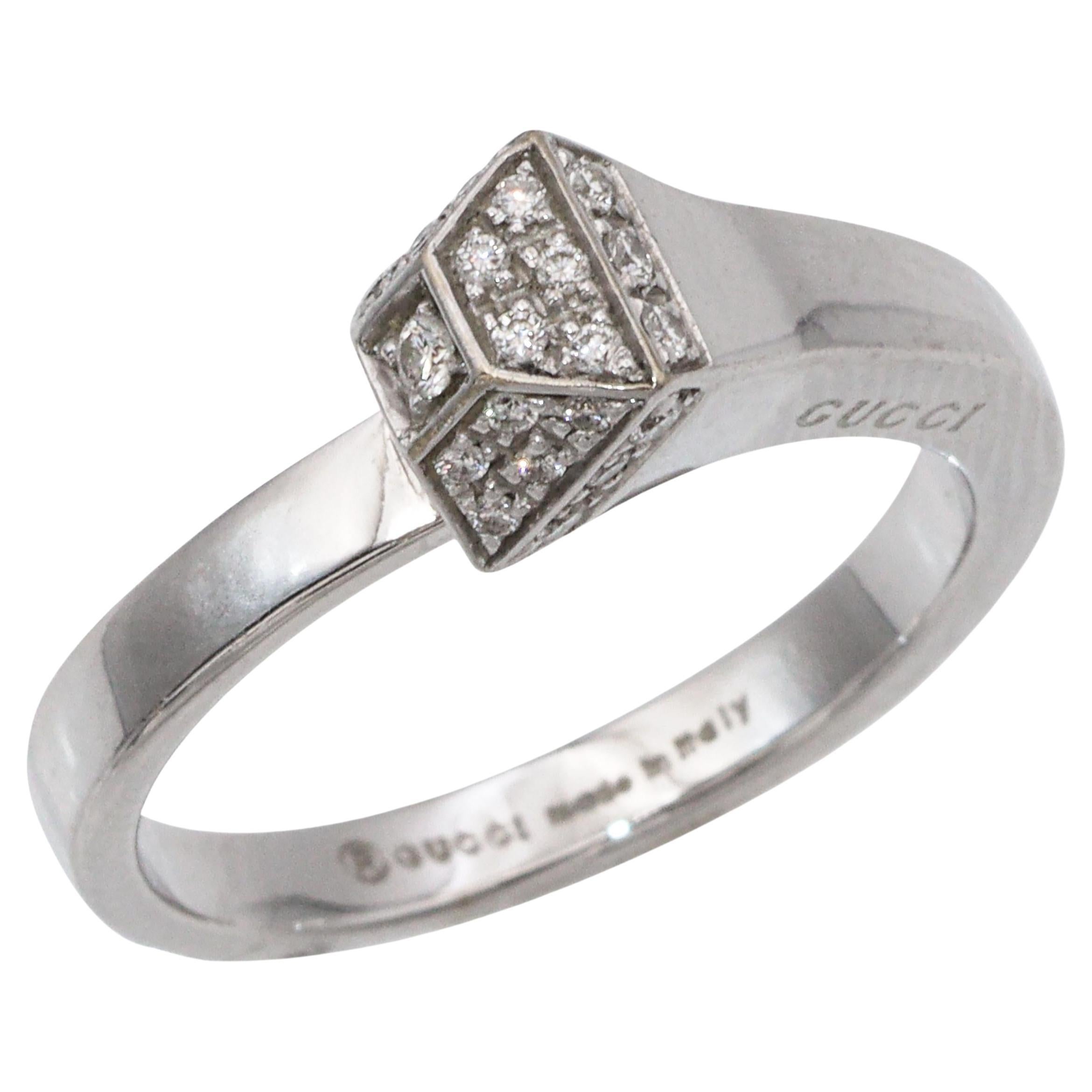 Gucci 18k Weißgold Diamant Pave Chiodo Nagel Ring