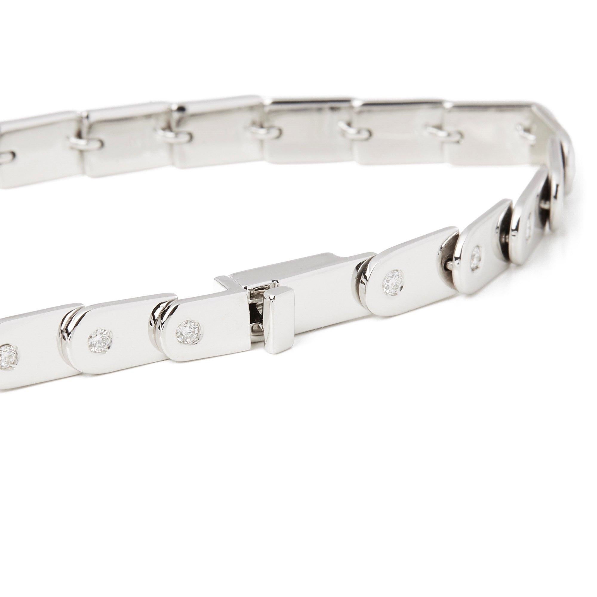 Contemporary Gucci 18 Karat White Gold Diamond Set Link Bracelet