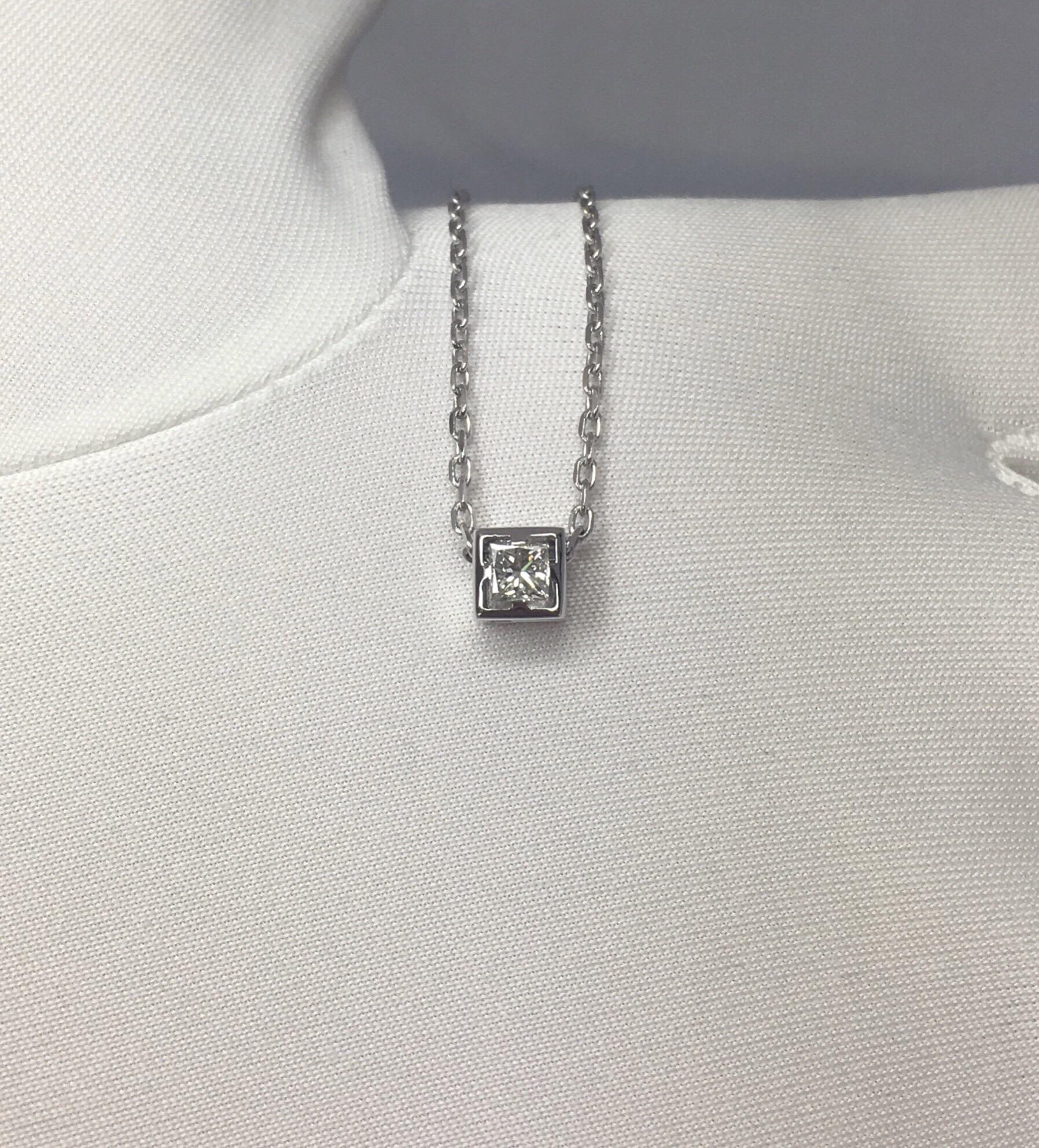 GUCCI 18k White Gold Diamond Square Princess Cut Pendant Necklace Made in Italy 8