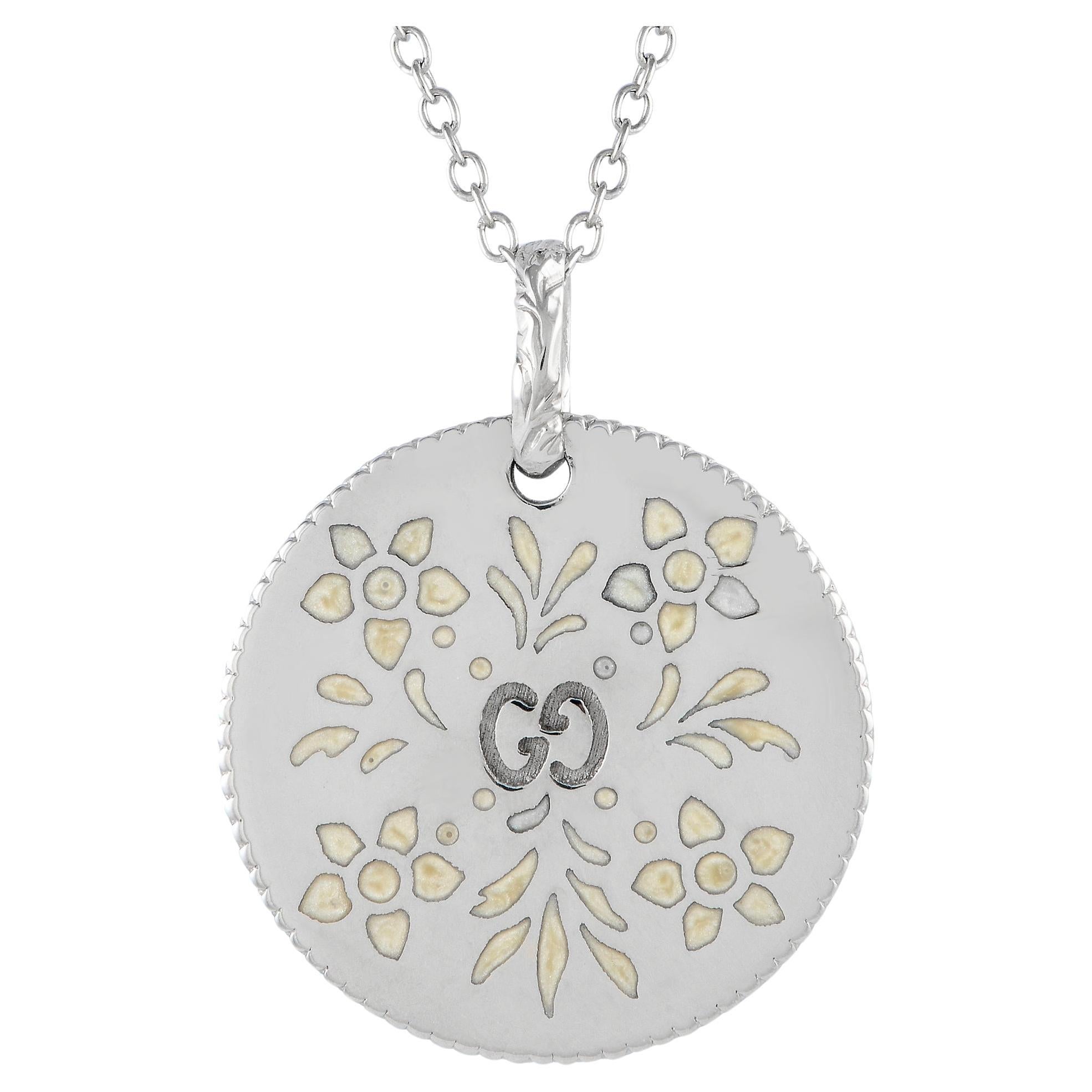 Gucci, collier pendentif en or blanc 18 carats 