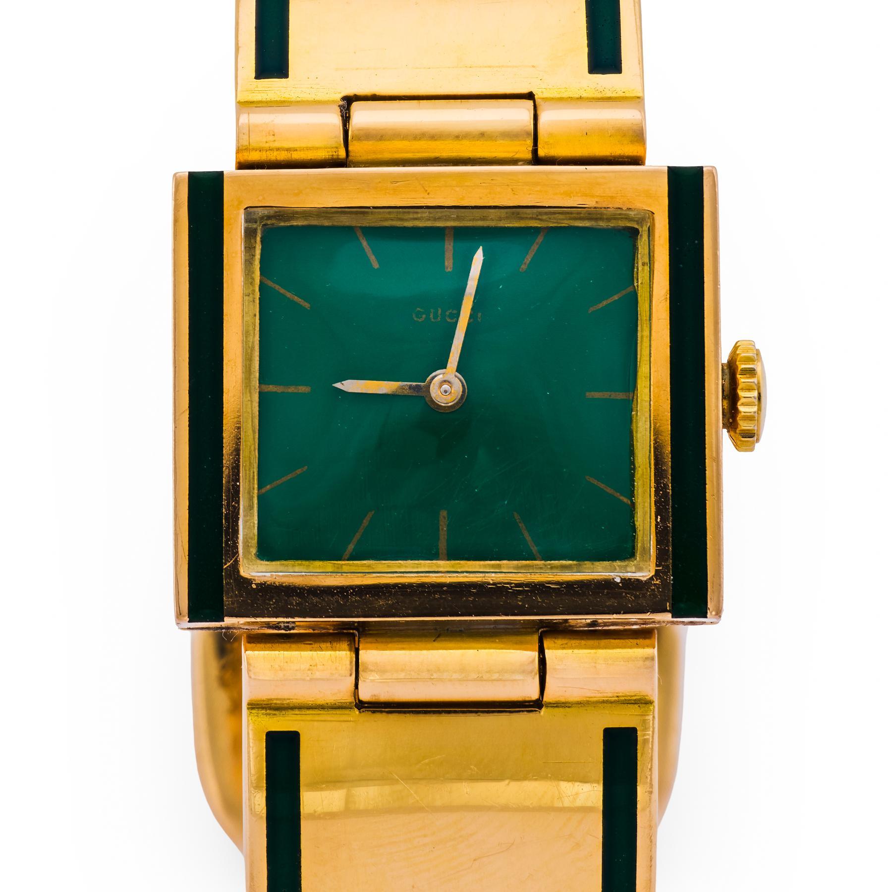 Orologio Gucci in oro giallo 18 carati e smalto verde