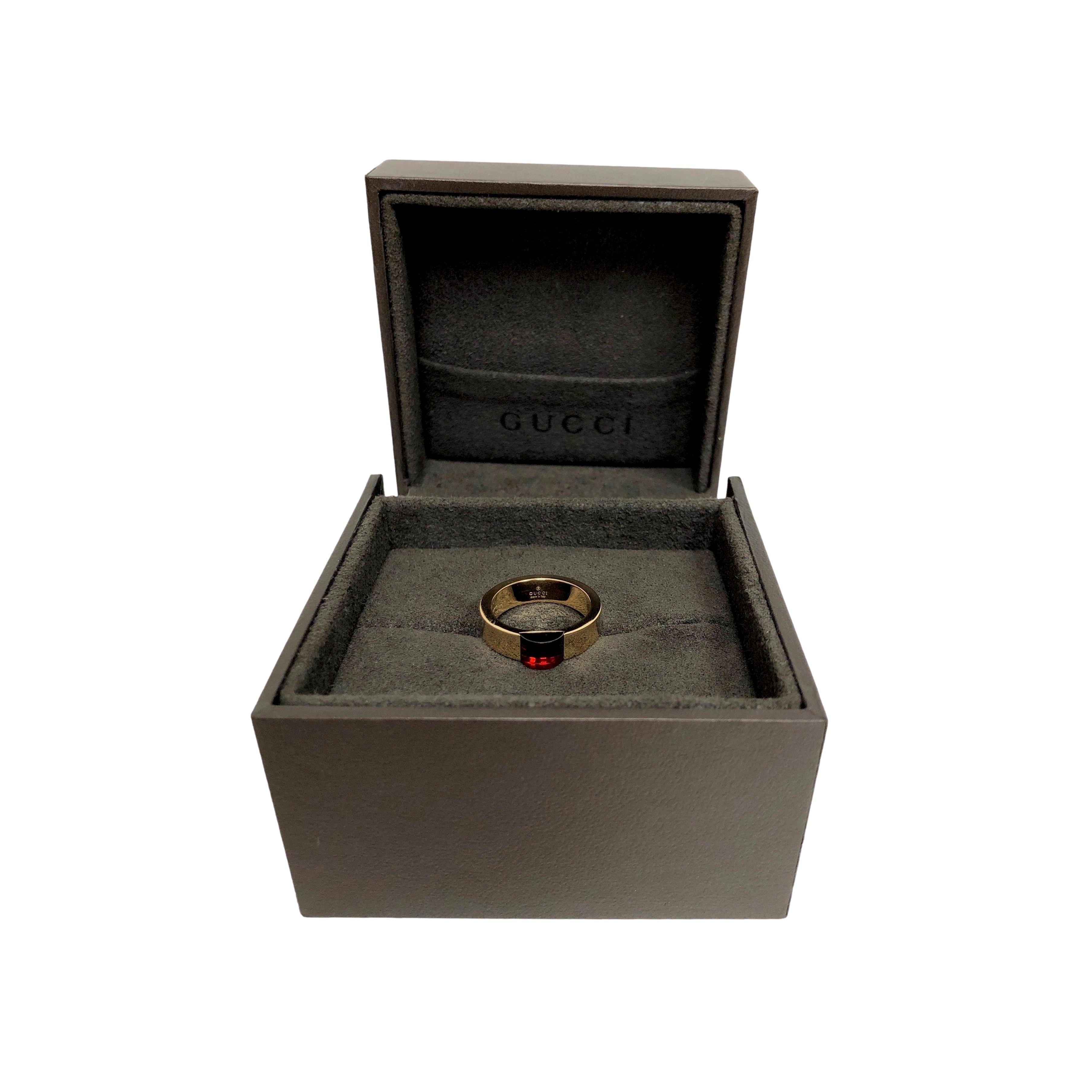 GUCCI 18K Yellow Gold Cabochon Garnet 5mm Band Ring For Sale 6