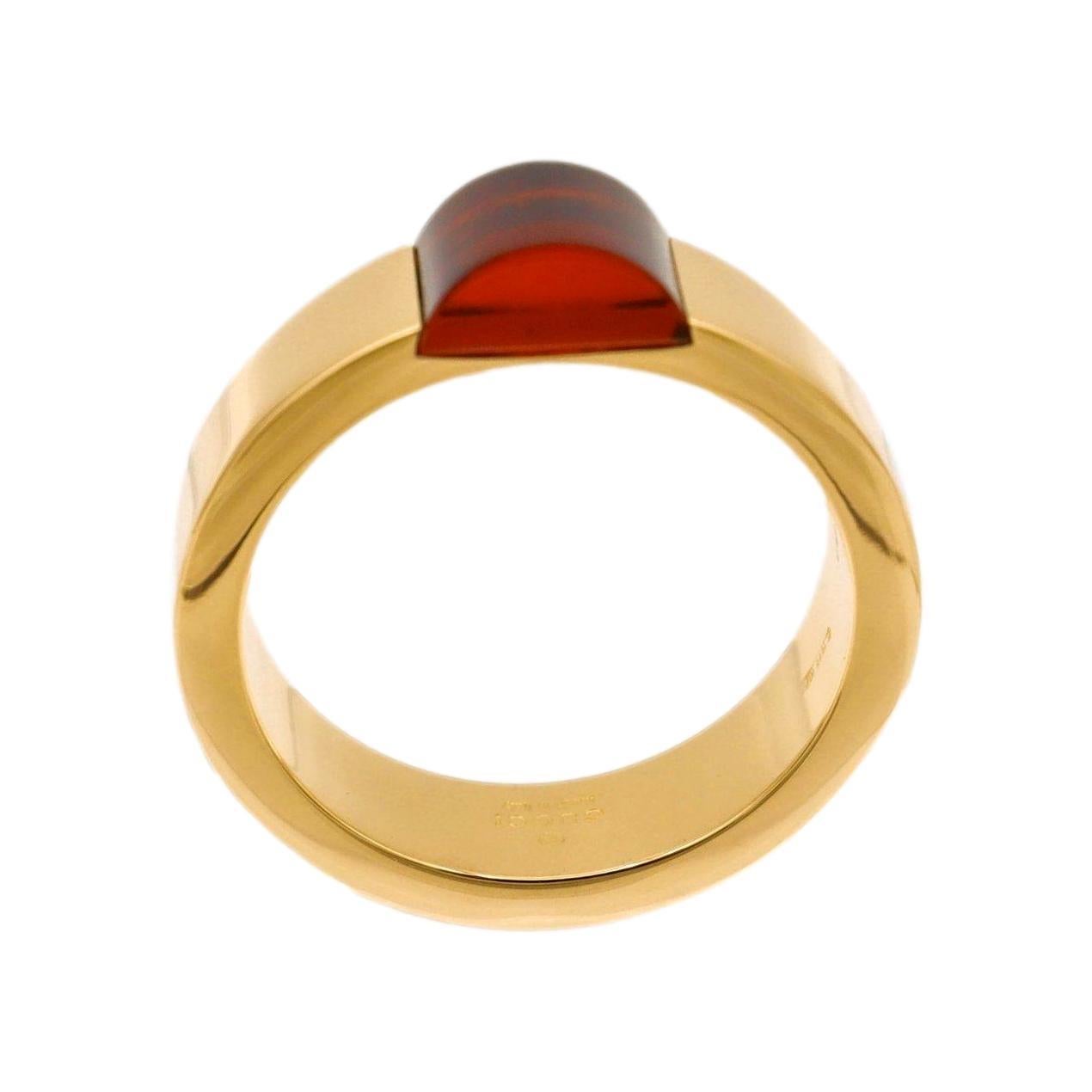 GUCCI 18K Yellow Gold Cabochon Garnet 5mm Band Ring For Sale 2
