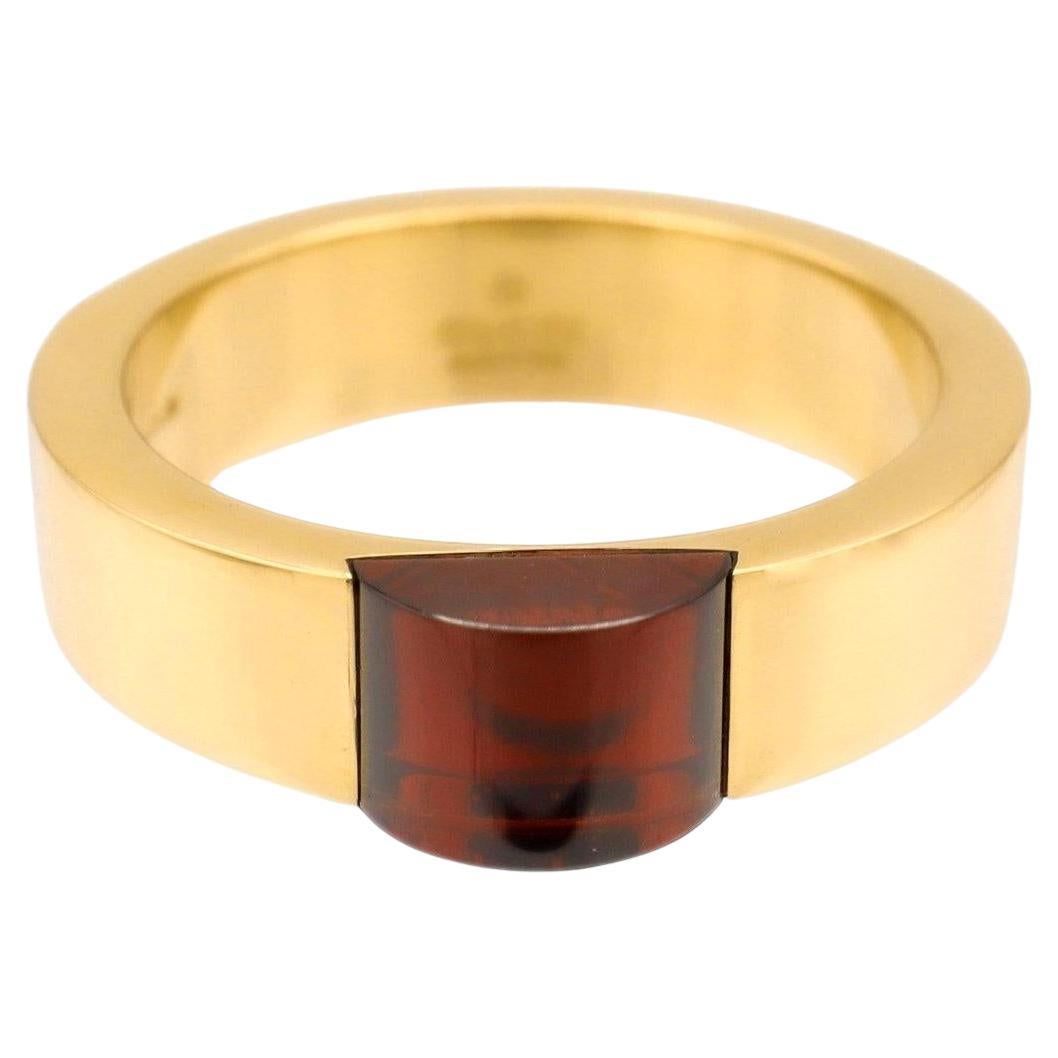 GUCCI 18K Yellow Gold Cabochon Garnet 5mm Band Ring For Sale