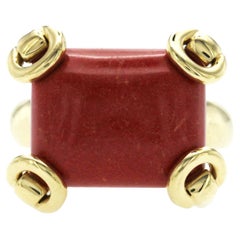 Gucci 18K Yellow Gold Horsebit Coral Ring