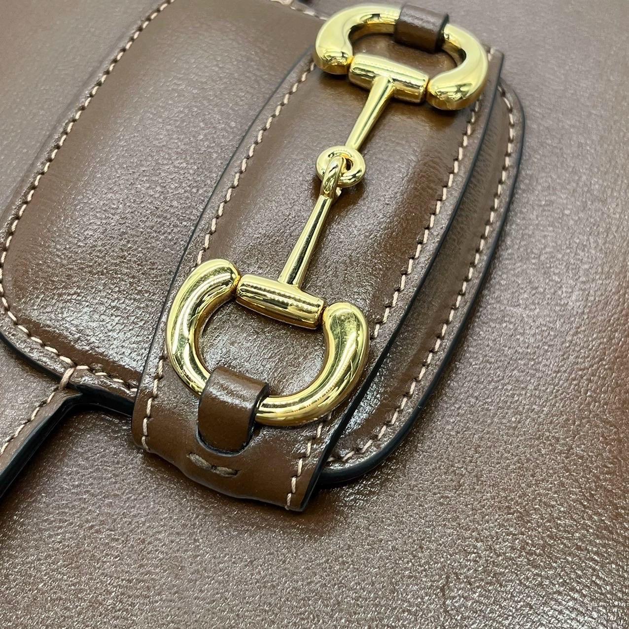 Gucci 1955 Horsebit Borsa a tracolla in pelle marrone caramello piccola in vendita 9