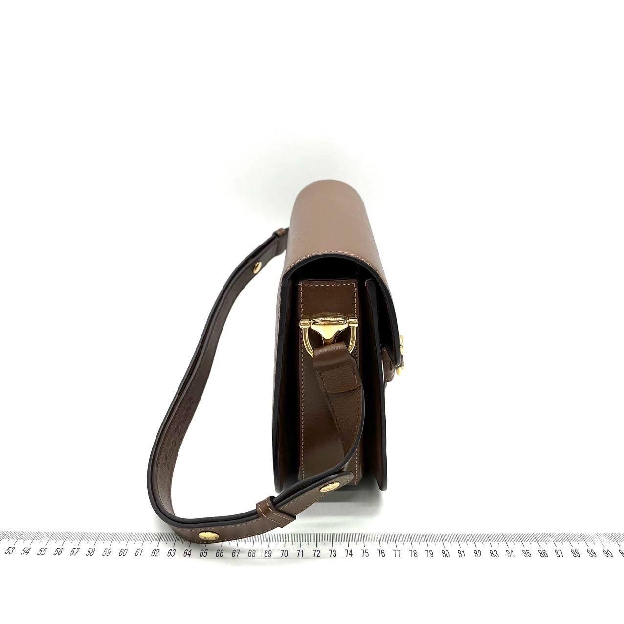 Marrone Gucci 1955 Horsebit Borsa a tracolla in pelle marrone caramello piccola in vendita