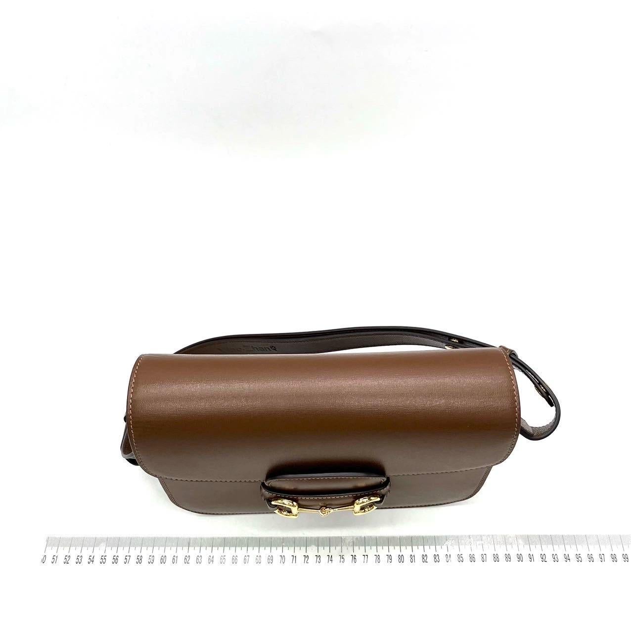 Gucci 1955 Horsebit Borsa a tracolla in pelle marrone caramello piccola In condizioni ottime in vendita a AUBERVILLIERS, FR