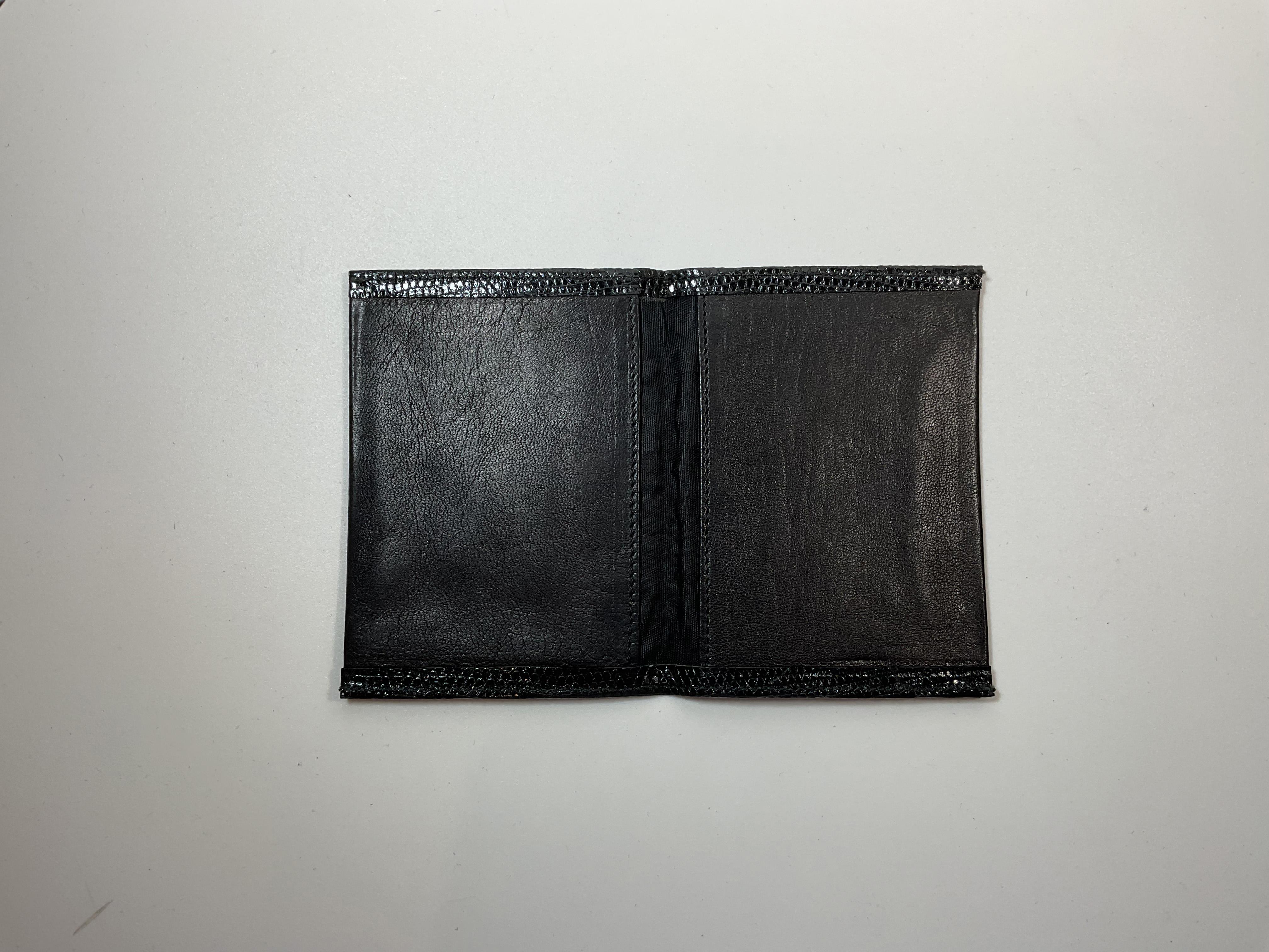GUCCI 1960s Black Lizard Leather Handbag with Mini Wallet and Mirror For Sale 11