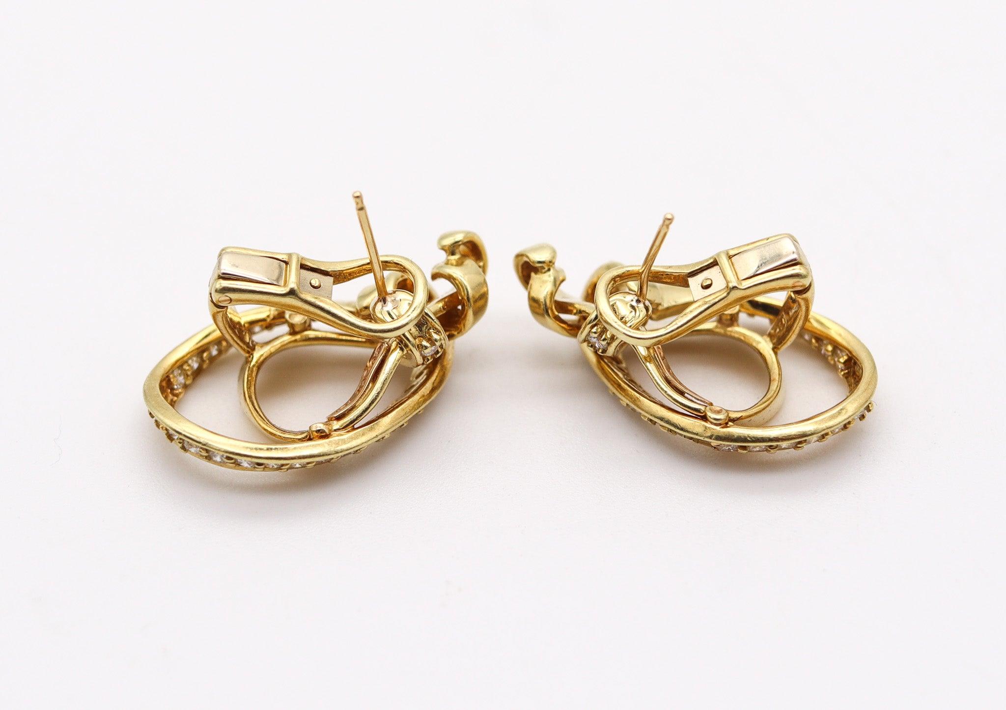 Brilliant Cut GUCCI 1970 Horse-Whip Clips Earrings In Solid In 18Kt Gold & 1.68 Ctw Diamonds For Sale